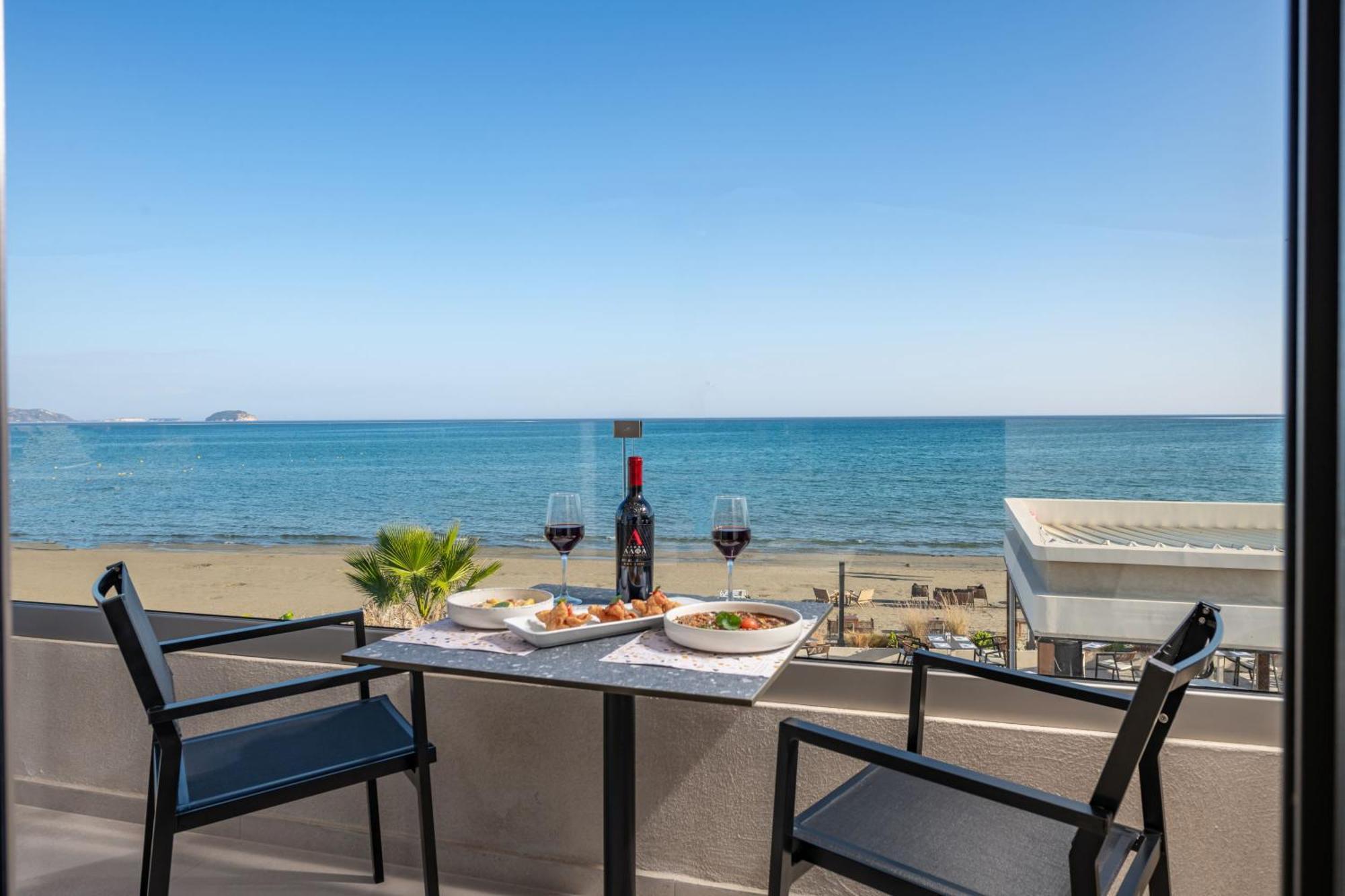 Horizon Apartments - Beachfront Luxury, By Zantewize Laganas Exterior photo