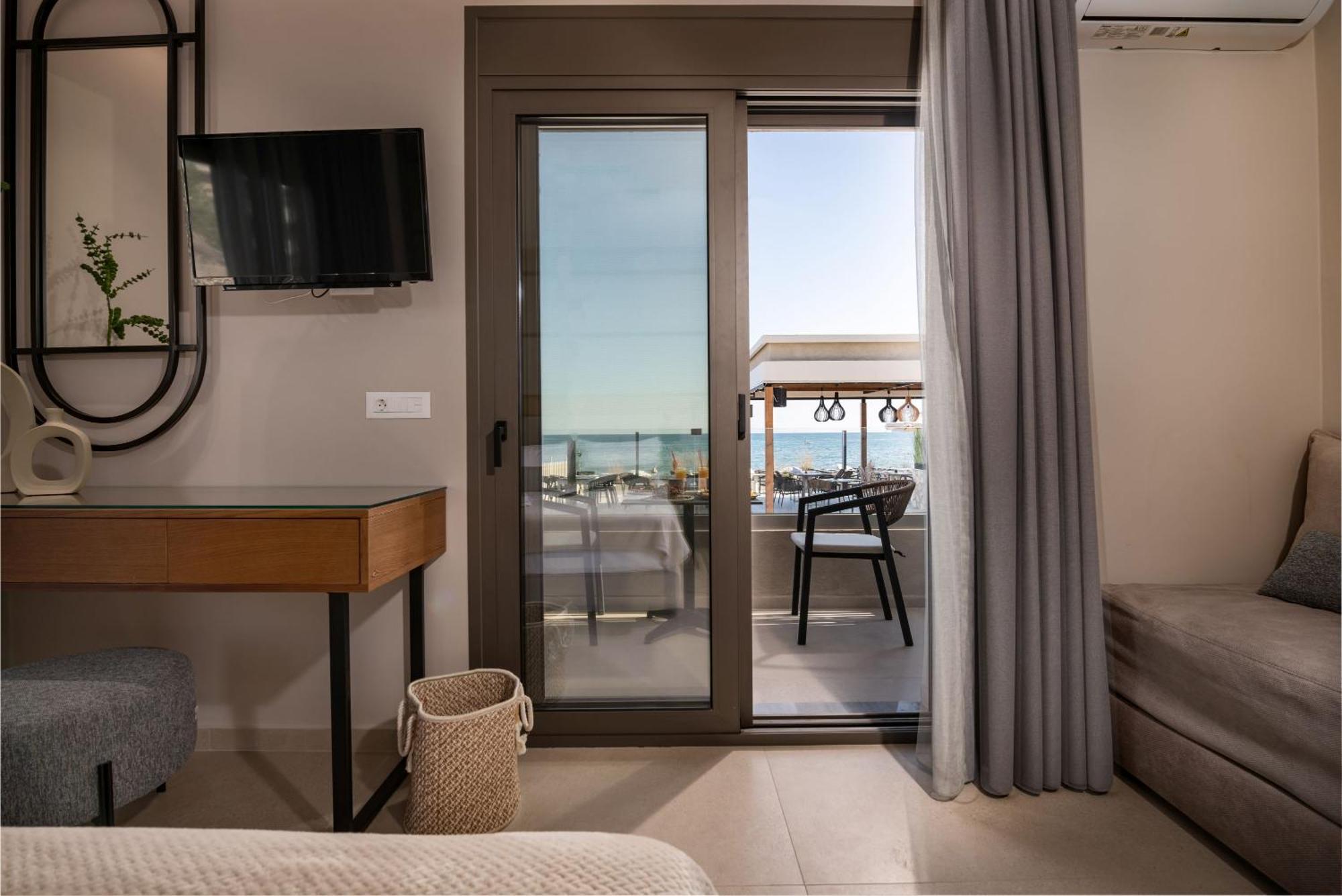 Horizon Apartments - Beachfront Luxury, By Zantewize Laganas Exterior photo