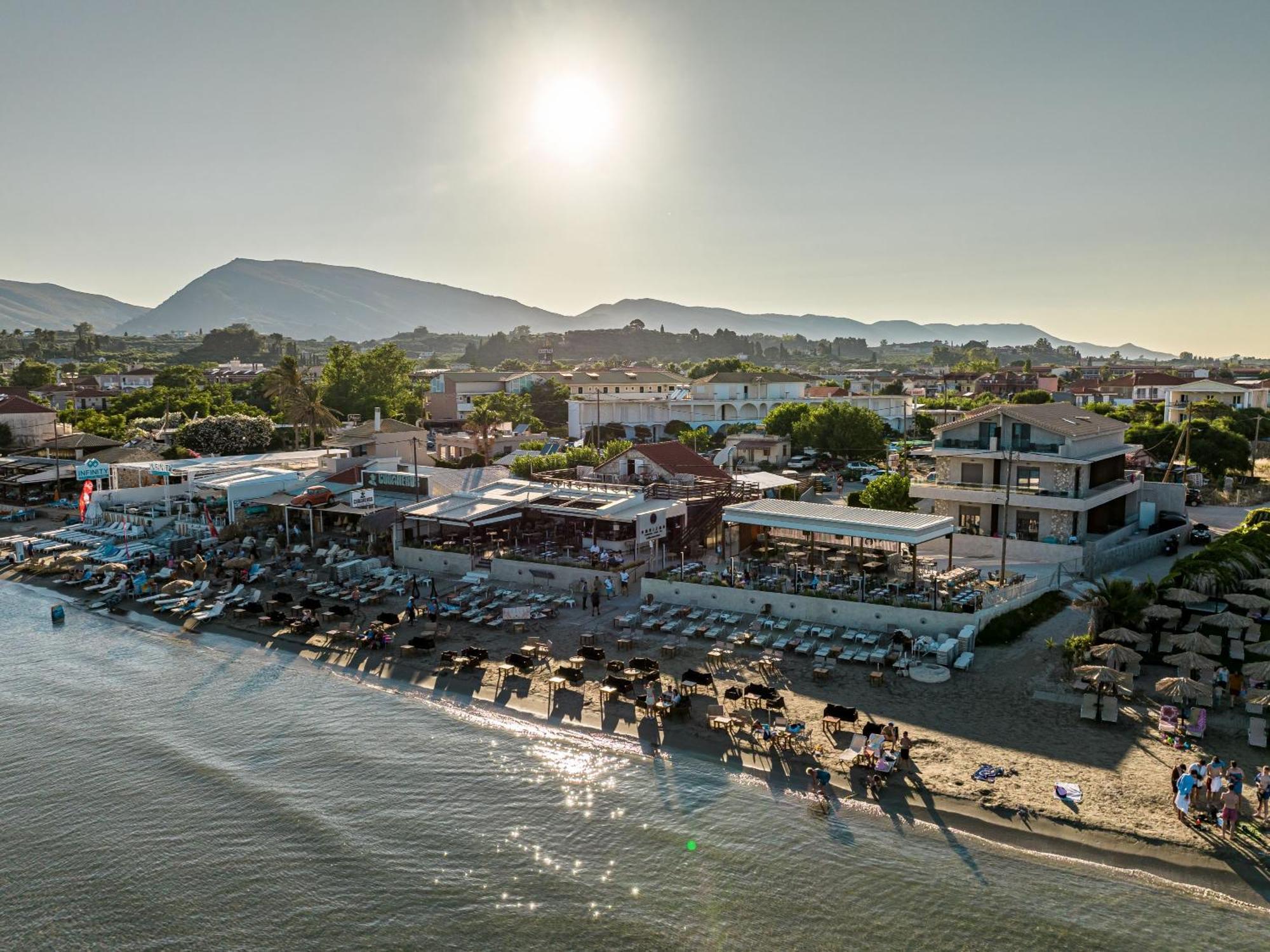 Horizon Apartments - Beachfront Luxury, By Zantewize Laganas Exterior photo